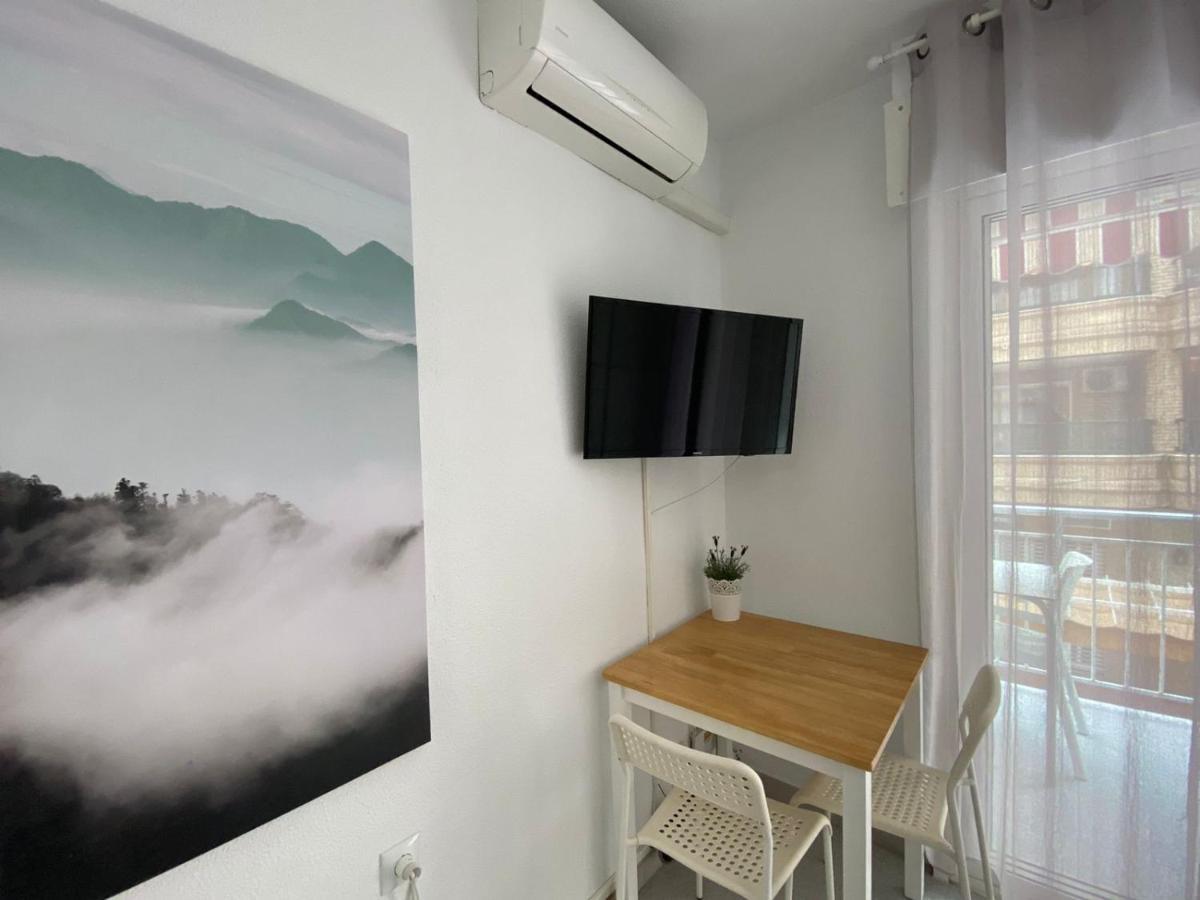 Studio di 23 m² in Appartamento con 1 bagno privato in zona Torrevieja Esterno foto