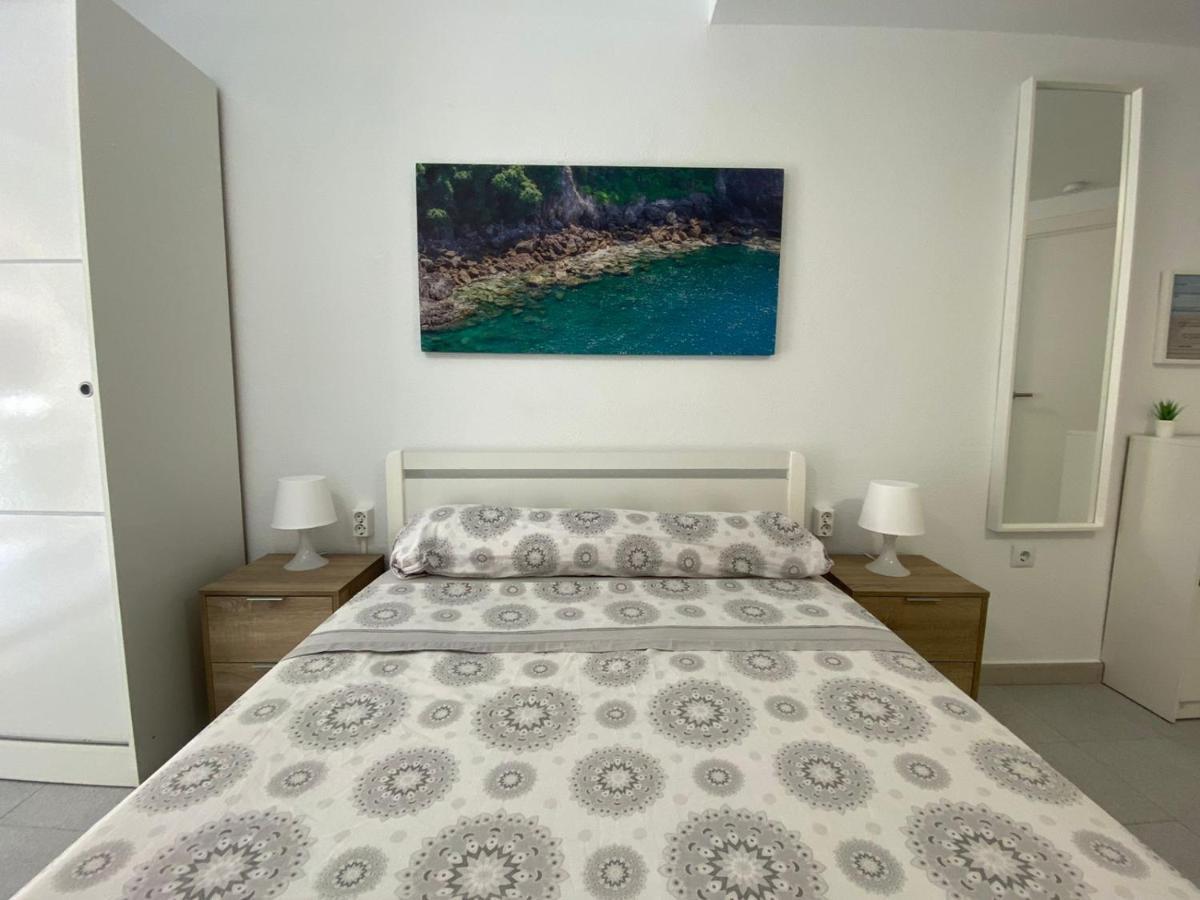 Studio di 23 m² in Appartamento con 1 bagno privato in zona Torrevieja Esterno foto